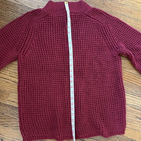 Pendleton oversized fisherman sweater in size small, cranberry color - Picture 3 of 6